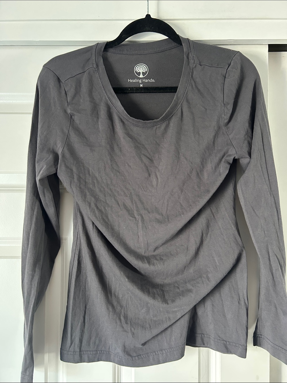 healing hands Women's Long-Sleeve Scoop Neck Top - Gray